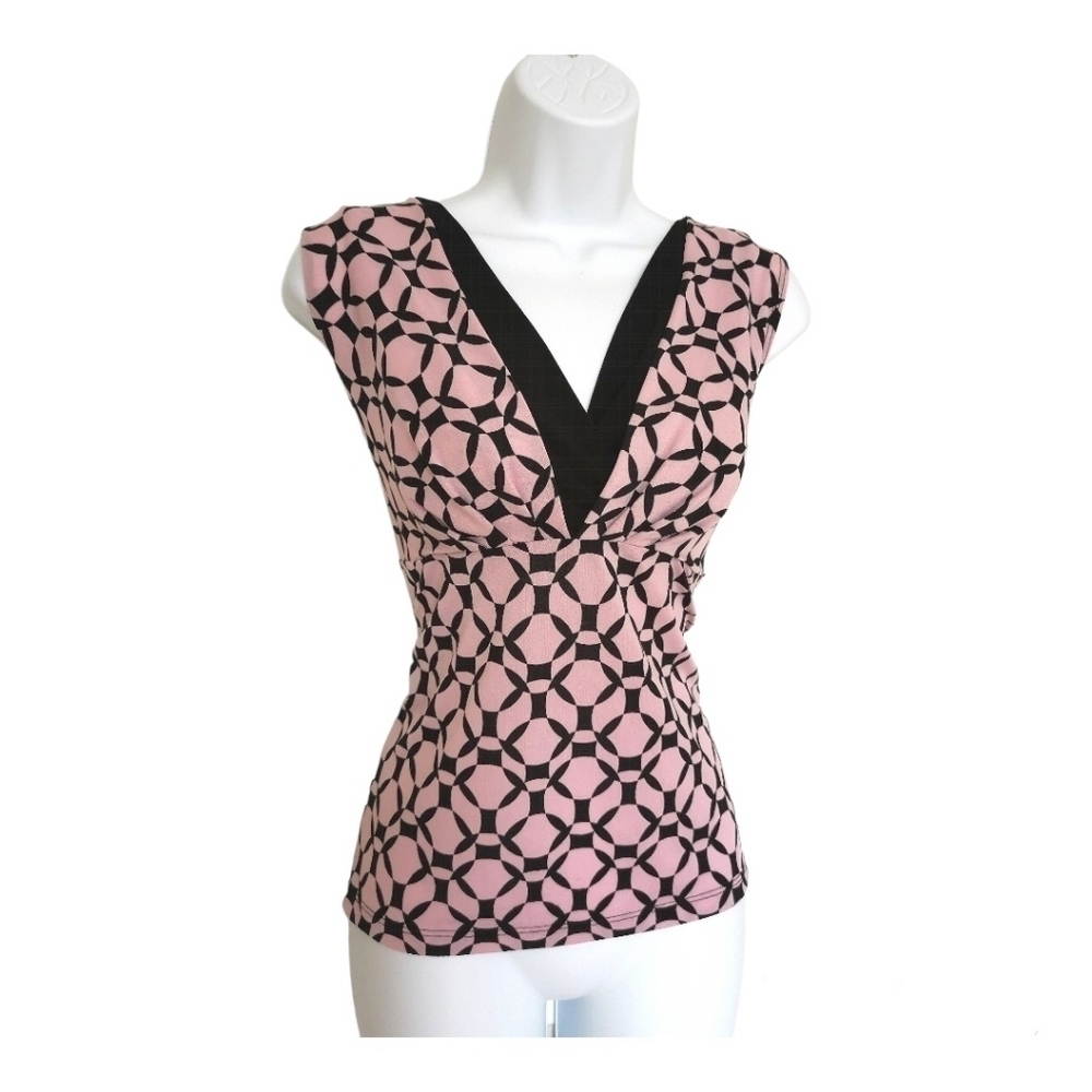 Laura top geometric pink black sleeveless V neck